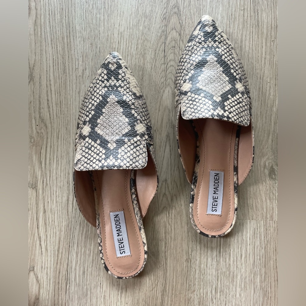 Steve Madden faux snakeskin Slip Ons Size 8
